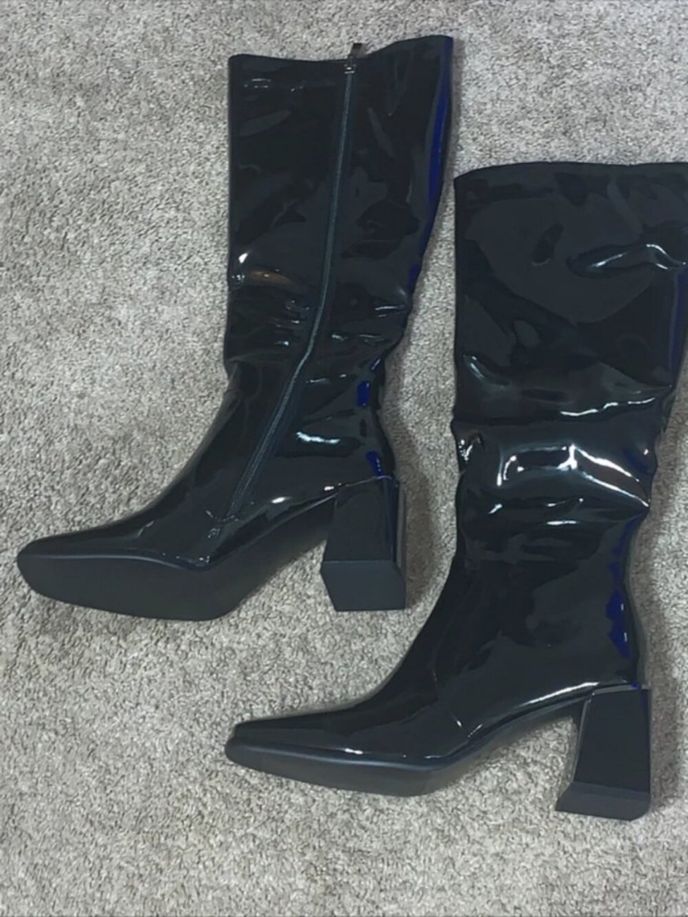 Ladies size 7 (NIB) Feet-quake black boots